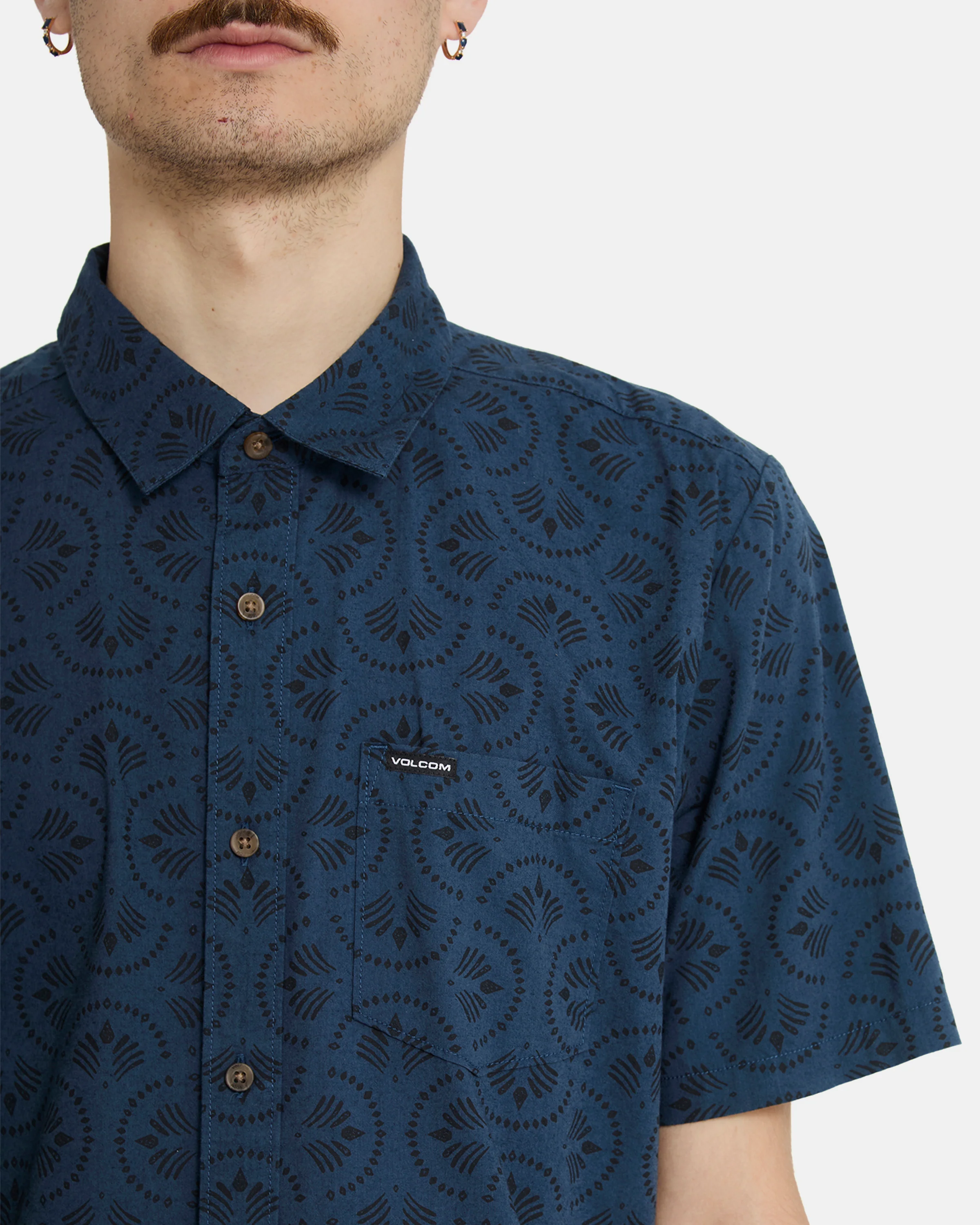 Men's Scaler Stone Woven Short Sleeve Shirt - Image 4