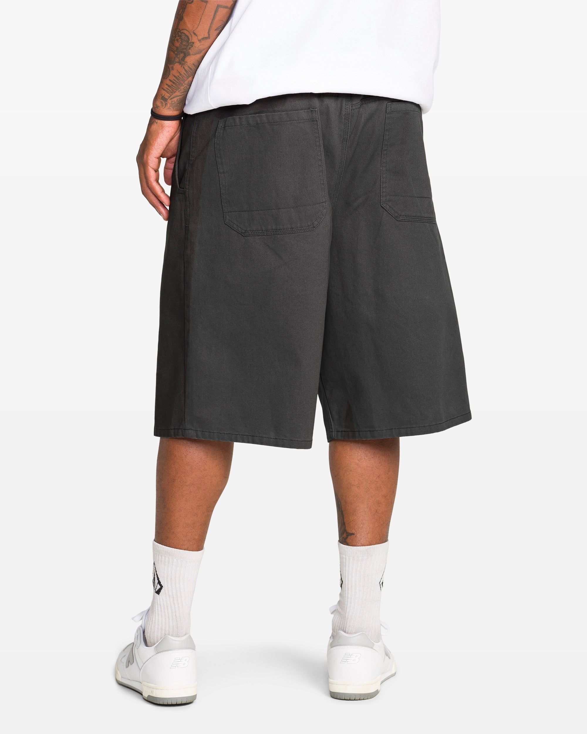 Men's Chillow Pleat Elastic Waist Chino Shorts - Image 2