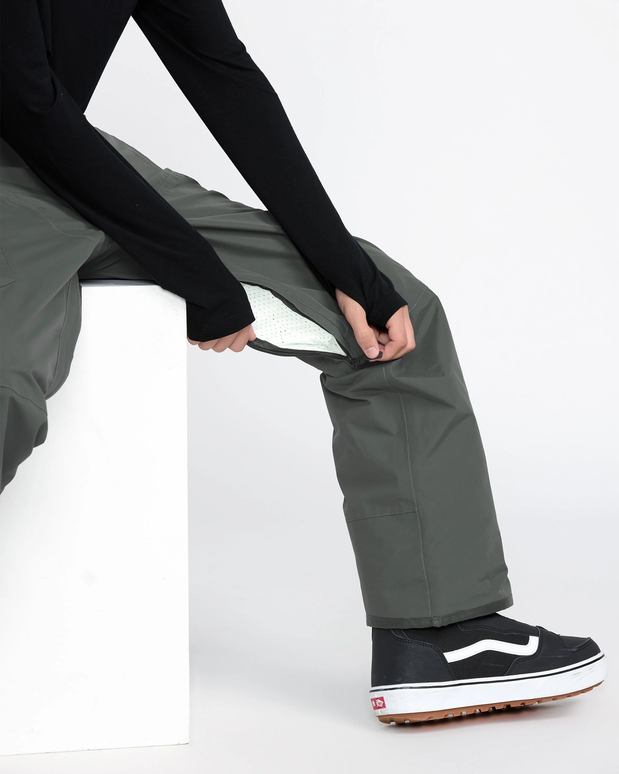 Men's L Gore-Tex Pants - Image 5