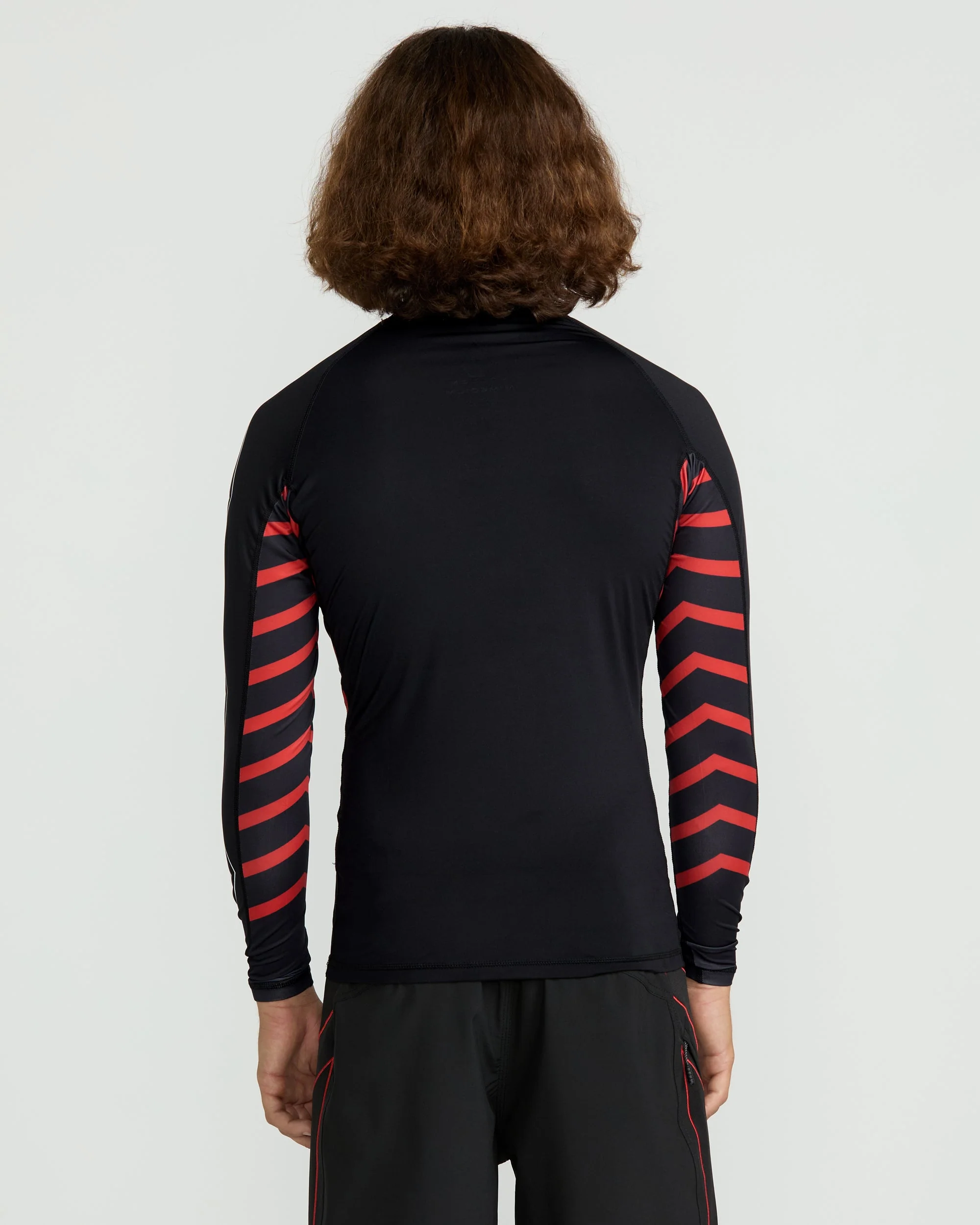 Men's Surf Vitals J Robinson Tght Long Sleeve Thrashguard - Image 2
