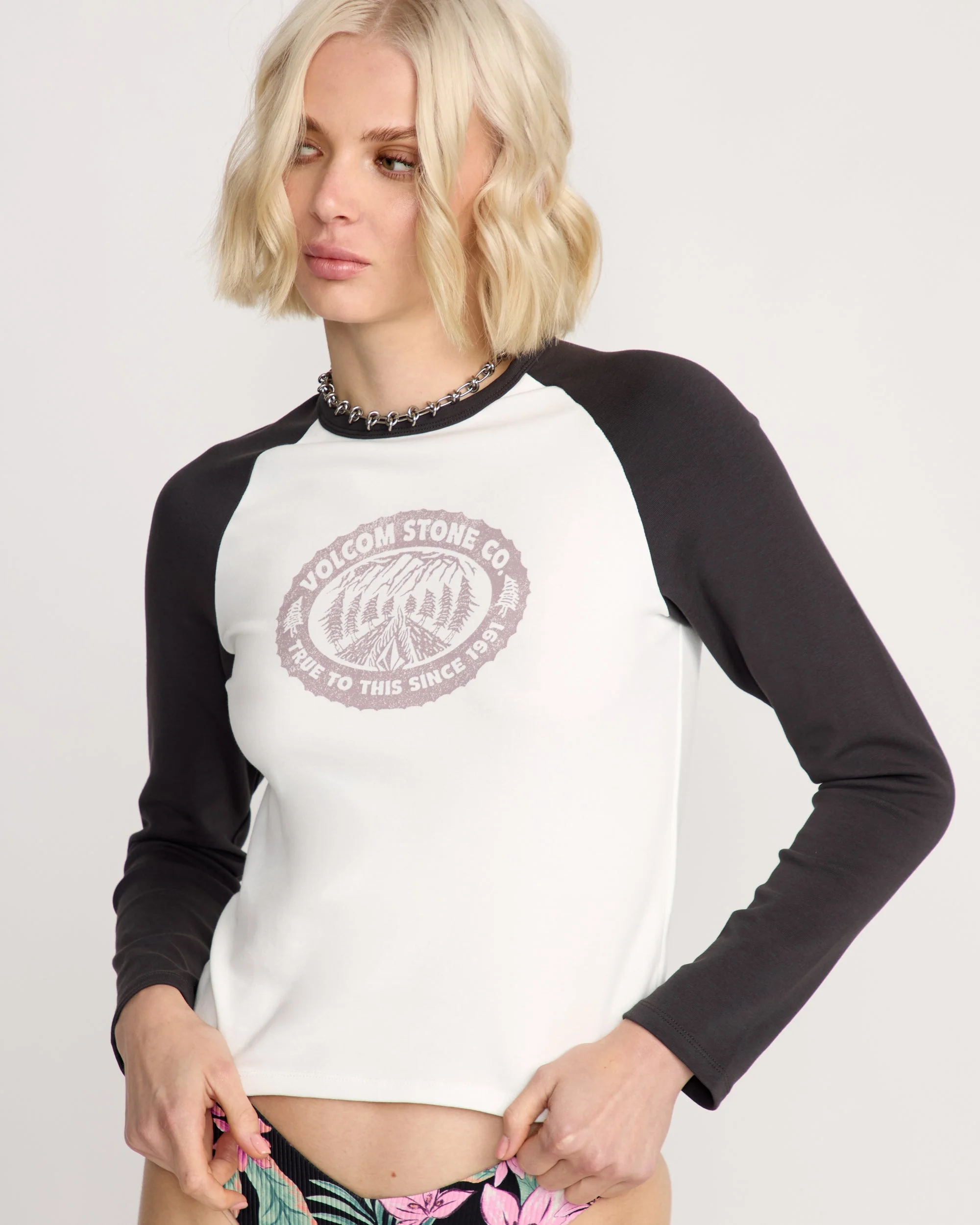 Women's Giving In Raglan - Image 5